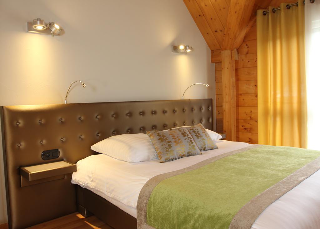 Hotel Restaurant Les Alisiers Lapoutroie Dış mekan fotoğraf